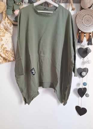 Sweat oversize kaki grande taille, brand: Made In Italy, condition: Very good, size: One size, €10.00, €11.20 includes Buyer Protection