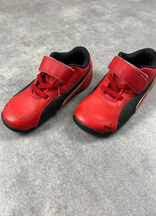 Basket enfant Puma Drift Cat 4 LS Ferrari Infant Trainers rouge/noir - Taille 23, marque: Puma, état: Bon état, taille: 23, 5,00 €, 5,95 € Protection acheteurs incluse