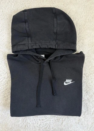 Sweat pull sweat-shirt à capuche Nike club fleece uni et brodé - S - noir blanc, marque: Nike, état: Neuf sans étiquette, taille: S, 25,00 €, 26,95 € Protection acheteurs (Pro) incluse