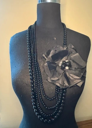 Layered black glass bead and flower necklace, condition: Very good, £1.60, £2.38 includes Buyer Protection Pro