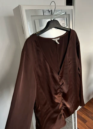 Haut H&M marron satiné, brand: H&M, condition: New without tags, size: XL / 42 / 14, €8.00, €9.10 includes Buyer Protection