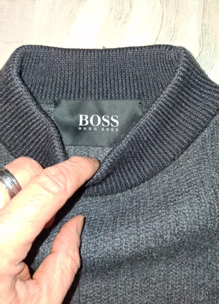 Nouveauté pull luxueux du dernier défilé Boss, marke: Hugo Boss, zustand: Neu, größe: M, 45,00 €, 47,95 € inklusive Vinted-Käuferschutz