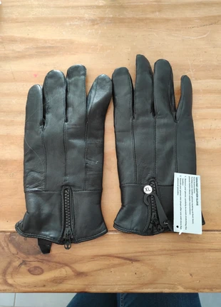 Gants neufs, brand: The Genuine Leather, condizioni: Nuovo con cartellino, taglia: XL, €5.00, €5.95 include la Protezione acquisti
