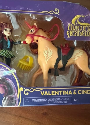 Poupée unicorn academy, marque: Netflix, état: Très bon état, taille: Prématuré, jusqu'à 44cm, 12,00 €, 13,30 € Protection acheteurs incluse