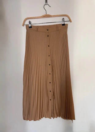 Jupe plissée femme stradivarius taille S beige en très bon état, merk: Stradivarius, staat: Heel goed, maat: S / 36 / 8, € 6,00, € 7,00 inclusief Kopersbescherming