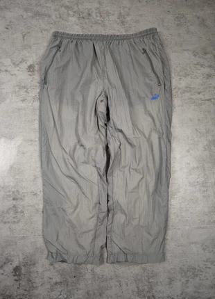 Puma Grey Nylon Trackpants | Vintage Look | Baggy Fit | Streetwear Sporthose - Size L - XL, merk: Puma, staat: Heel goed, maat: L, € 19,90, € 21,60 inclusief Kopersbescherming