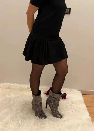 Magnifique robe noire chic évasée en bas Zara femme taille XS, marque: Zara, état: Très bon état, taille: XS / 34 / 6, 19,00 €, 20,65 € Protection acheteurs incluse