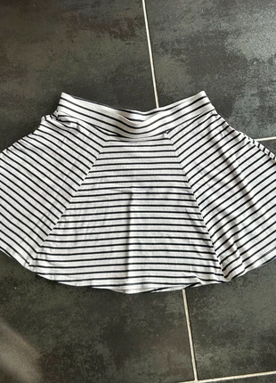 🖤 Jupe évasée rayée Bershka – Taille L, brand: Bershka, condition: Very good, size: L / 40 / 12, €9.99, €11.19 includes Buyer Protection