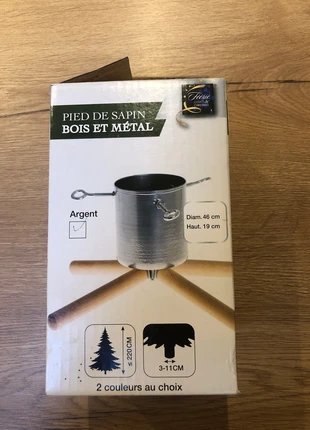 Pied de sapin bois et métal, marque: pas de marque, état: Neuf sans étiquette, 5,00 €, 5,95 € Protection acheteurs incluse