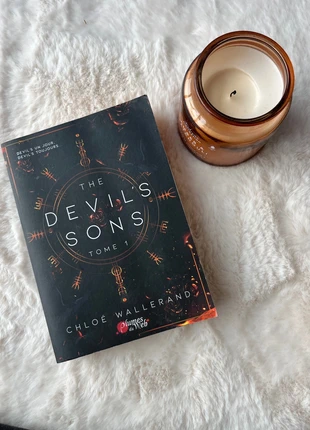 The Devil’s sons Tome 1 (Chloé Wallerand), staat: Nieuw zonder prijskaartje, € 7,00, € 8,05 inclusief Kopersbescherming