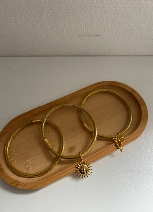 Jonc boudhistes souple doré brillant détails noeuds soleil, marke: Fait Main, zustand: Neu, 10,00 €, 11,20 € inklusive Vinted-Käuferschutz