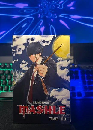 Coffret Mashle tome 1, 2 et 3, état: Neuf sans étiquette, 23,00 €, 24,85 € Protection acheteurs incluse