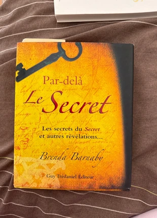 Par-delà le Secret – Brenda Barnaby, état: Très bon état, 6,00 €, 7,00 € Protection acheteurs incluse