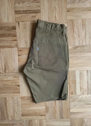 Short chino vert kaki rework / anciennement pantalon Levi's taille W29, marque: Levi's, état: Très bon état, taille: W29 | FR 38, 5,00 €, 5,95 € Protection acheteurs incluse
