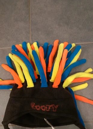 Bonnet Dingo Goofy Disneyland Paris dreadlocks jaune orange bleu polaire collector, brand: Disneyland Paris, condition: New without tags, size: One size, €38.00, €40.60 includes Buyer Protection