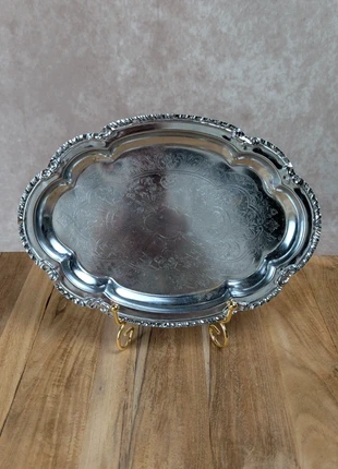 Petit plateau vintage en inox gravé, marque: INOX, état: Bon état, 8,00 €, 9,10 € Protection acheteurs incluse