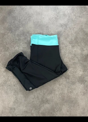 Capri Lululemon noir – Taille 8 (équivaut à 40 EU), marque: Lululemon, état: Très bon état, taille: L / 40 / 12, 11,50 €, 12,78 € Protection acheteurs (Pro) incluse