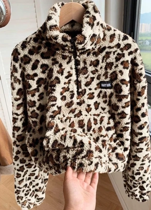 Polaire léopard beige taille S pour femme, merk: Femme, staat: Nieuw zonder prijskaartje, maat: S / 36 / 8, € 40,00, € 42,70 inclusief Kopersbescherming