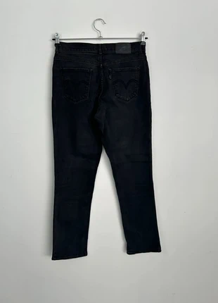 Jean Levi's Femme Classic Straight - Très Bon État - Taille W28 L30 FR38 - Noir SJ290, marke: Levi's, zustand: Sehr gut, größe: M / 38 / 10, 13,00 €, 14,35 € beinhaltet Vinted-Käuferschutz Pro