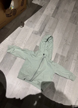 Gilet, marque: Kiabi, état: Très bon état, taille: 12-18 mois / 80 cm, 1,00 €, 1,75 € Protection acheteurs incluse