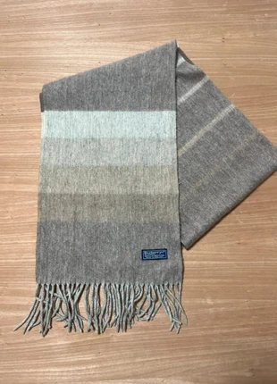Écharpe burberry vintage beige taille unique, marque: Burberry, état: Très bon état, 30,00 €, 32,20 € Protection acheteurs incluse