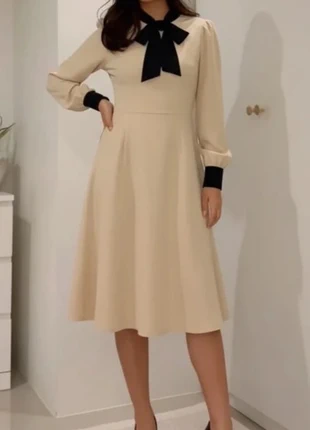 Robe midi beige chic avec nœud noir, manches longues taille L, marque: Shorty, état: Très bon état, taille: M / 38 / 10, 69,00 €, 73,15 € Protection acheteurs incluse