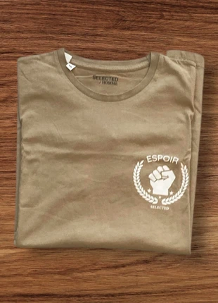 T-shirt a motif marron/beige, marque: Selected, état: Très bon état, taille: M, 3,00 €, 3,85 € Protection acheteurs incluse