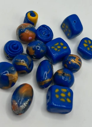 Kralen mix blauw geel polymeer 💙💛, staat: Heel goed, € 1,00, € 1,75 inclusief Kopersbescherming Pro