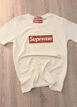 Supreme Camiseta Blanca, brand: Supreme, condizioni: Nuovo con cartellino, taglia: M, €30.00, €32.20 include la Protezione acquisti