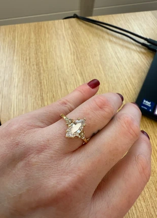 Exquisite 18K Gold Plated Marquise Ring with Large Shining Zirconia – Elegant, Radiant & Timeless, brand: C’est Bijoux, condition: Very good, size: 18.1 mm / P½, £9.50, £10.68 includes Buyer Protection Pro