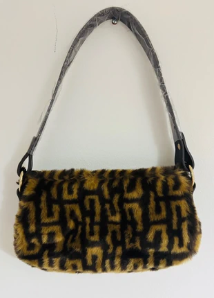 ASOS Design - Ladies Faux Fur Shoulder Bag, brand: ASOS, condition: New without tags, £15.00, £16.45 includes Buyer Protection