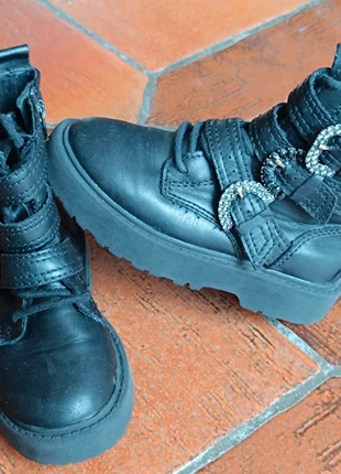 Bottines - Bottes - Zara enfant pointure 27 – confortables et tendance, brand: Zara, condition: Very good, size: 27, €8.00, €9.10 includes Buyer Protection