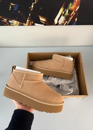 Bottines UGG Ultra Mini Platform Sand Beige Marron Taille 38, marca: UGG, estado: Novo sem etiquetas, tamanho: 38, €150.00, €158.20 inclui Proteção do Comprador