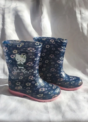 🌺 Jolie bottes de pluie Hello Kitty - Taille 27 🌺, marque: Sanrio, état: Très bon état, taille: 27, 4,00 €, 4,90 € Protection acheteurs incluse