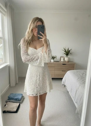 robe à fleurs blanc, marque: ELLE, état: Très bon état, taille: M / 38 / 10, 34,00 €, 36,40 € Protection acheteurs incluse