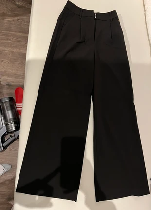 Zwarte wide leg pantalon – Costes – maat XS – Nieuw met kaartjes, merk: Costes, staat: Nieuw met prijskaartje, maat: XS / 34 / 6, € 40,00, € 42,70 inclusief Kopersbescherming