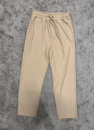 Pantalon beige côtelé style décontracté chic confortable, merk: Uniplay, staat: Heel goed, maat: L, € 3,99, € 4,89 inclusief Kopersbescherming