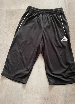Pantacourt noir Adidas - très bon état, marca: adidas, estado: Muito bom, tamanho: S, €2.00, €2.80 inclui Proteção do Comprador