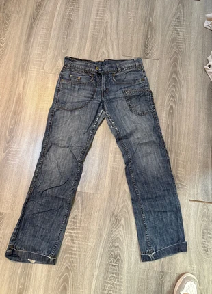 Lévis 28x32, marque: Levi's, état: Satisfaisant, taille: M / 38 / 10, 10,00 €, 11,20 € Protection acheteurs incluse