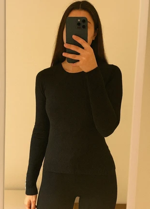 Pull col rond d’hiver noir Zara, staat: Nieuw zonder prijskaartje, maat: S / 36 / 8, € 10,00, € 11,20 inclusief Kopersbescherming