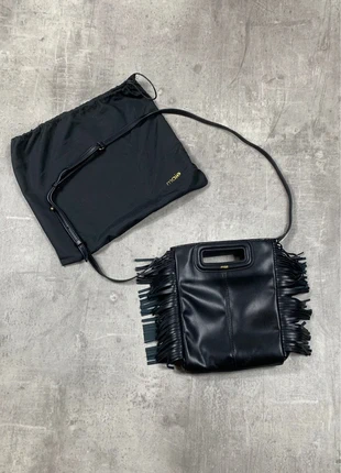 Sac à main Maje à franges noires avec sa bandoulière, marque: Maje, état: Très bon état, 120,00 €, 126,70 € Protection acheteurs incluse