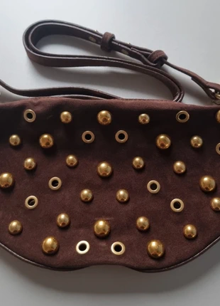 Handtas met gouden studs., merk: Trendy, staat: Nieuw zonder prijskaartje, € 13,00, € 14,35 inclusief Kopersbescherming Pro