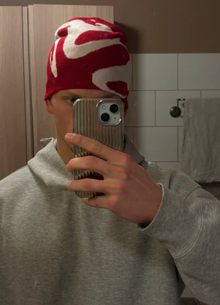 Y2K muts, merk: y2k, staat: Nieuw zonder prijskaartje, maat: Universele maat, € 14,50, € 15,93 inclusief Kopersbescherming