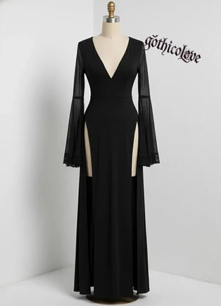 Robe longue noire moulante Gothique avec décolleté plongeant, doubles fentes hautes, marque: friperie, état: Très bon état, taille: M / 38 / 10, 47,90 €, 51,00 € Protection acheteurs incluse