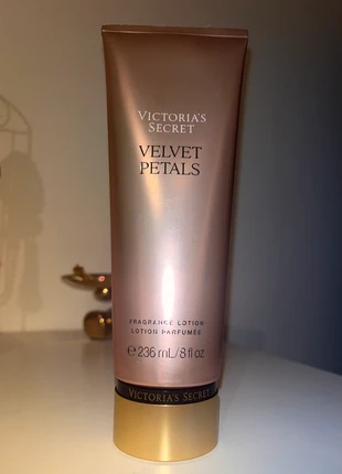 Victoria secret body lotion, merk: Victoria's Secret, staat: Nieuw met prijskaartje, € 20,00, € 21,70 inclusief Kopersbescherming