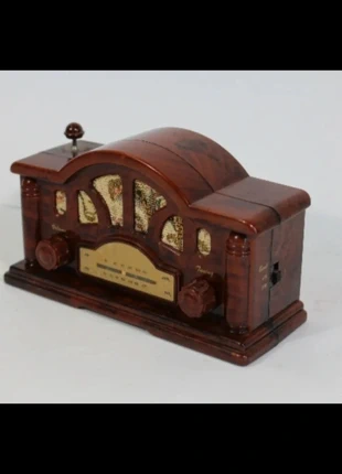 Radio Transistor Kingsonic KS 86 📻, brand: Kingsonic, condizioni: Ottime, €10.00, €11.20 include la Protezione acquisti