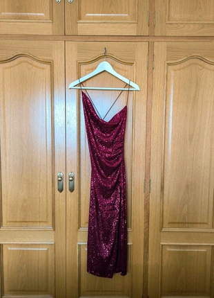 Vestido lentejuelas rojo, marque: Pull & Bear, état: Très bon état, taille: M / 38 / 10, 8,00 €, 9,10 € Protection acheteurs incluse