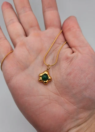 Stainless steel groene smaragd ketting, merk: Boutiek, staat: Nieuw zonder prijskaartje, € 5,95, € 6,95 inclusief Kopersbescherming Pro