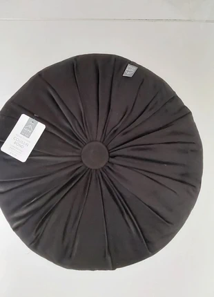 Coussin rond _ home déco _ Noir, marke: Home & Deco, zustand: Neu, mit Etikett, größe: 40 x 40 cm, 8,50 €, 9,63 € inklusive Vinted-Käuferschutz
