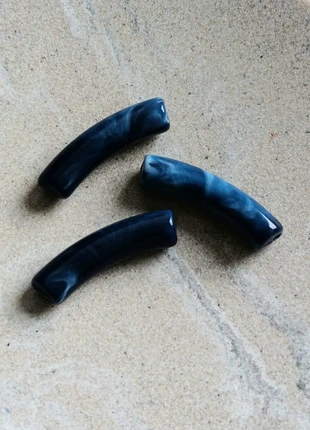Lot de perles tubes incurvés en acrylique, bleu marbré 32x9 mm x10 - PBLE4-8, zustand: Neu, mit Etikett, 2,00 €, 2,80 € beinhaltet Vinted-Käuferschutz Pro